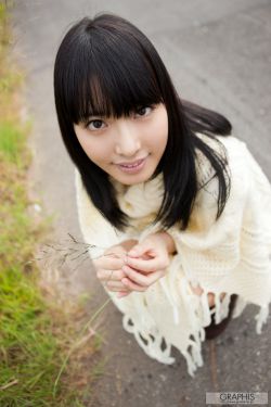 张莜雨沙发分腿式