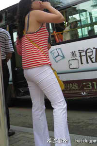 美女高潮无套内谢喷水